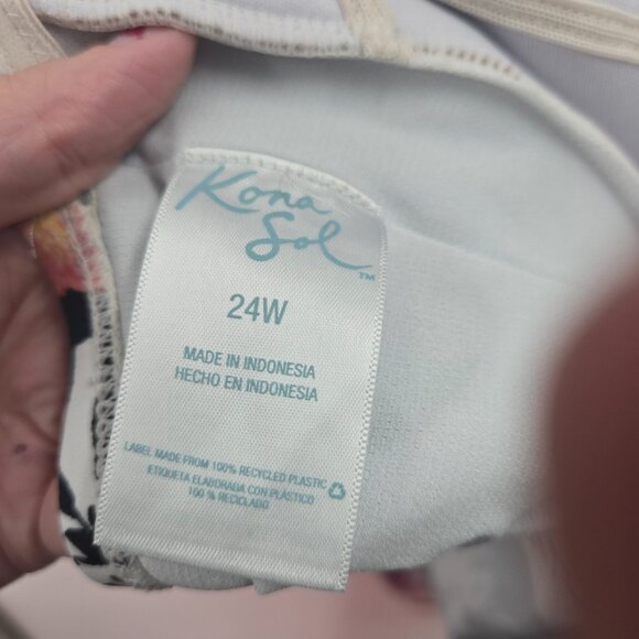 Kona Sol Tropical Floral Print One Piece Swimsuit 24W - Picture 5 of 8